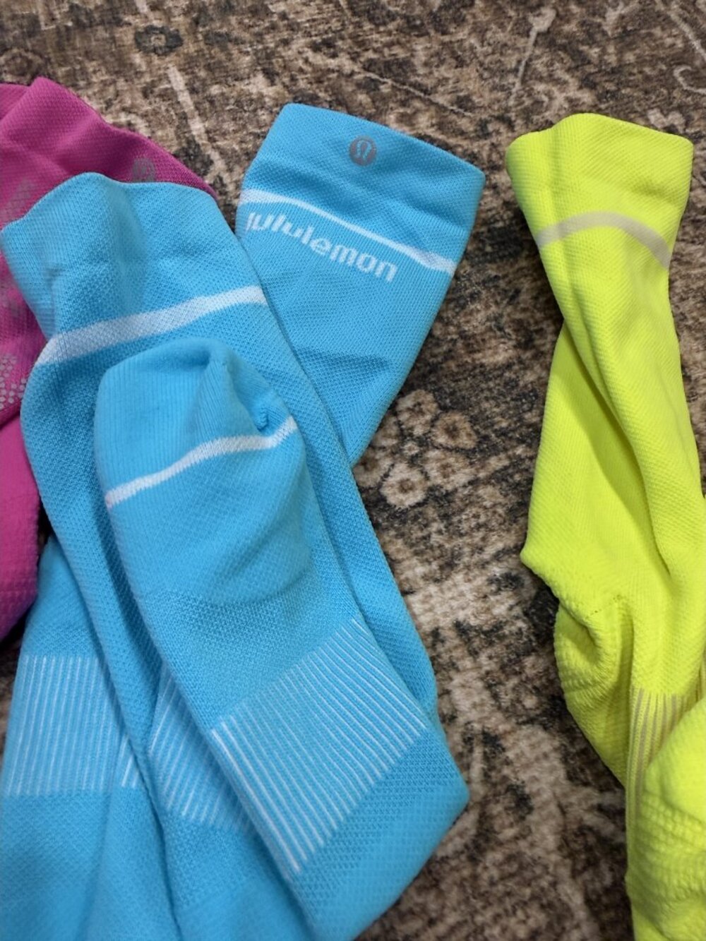 lululemon Sock Lot 5 Pairs Running Crew Womens - Picture 5 of 6